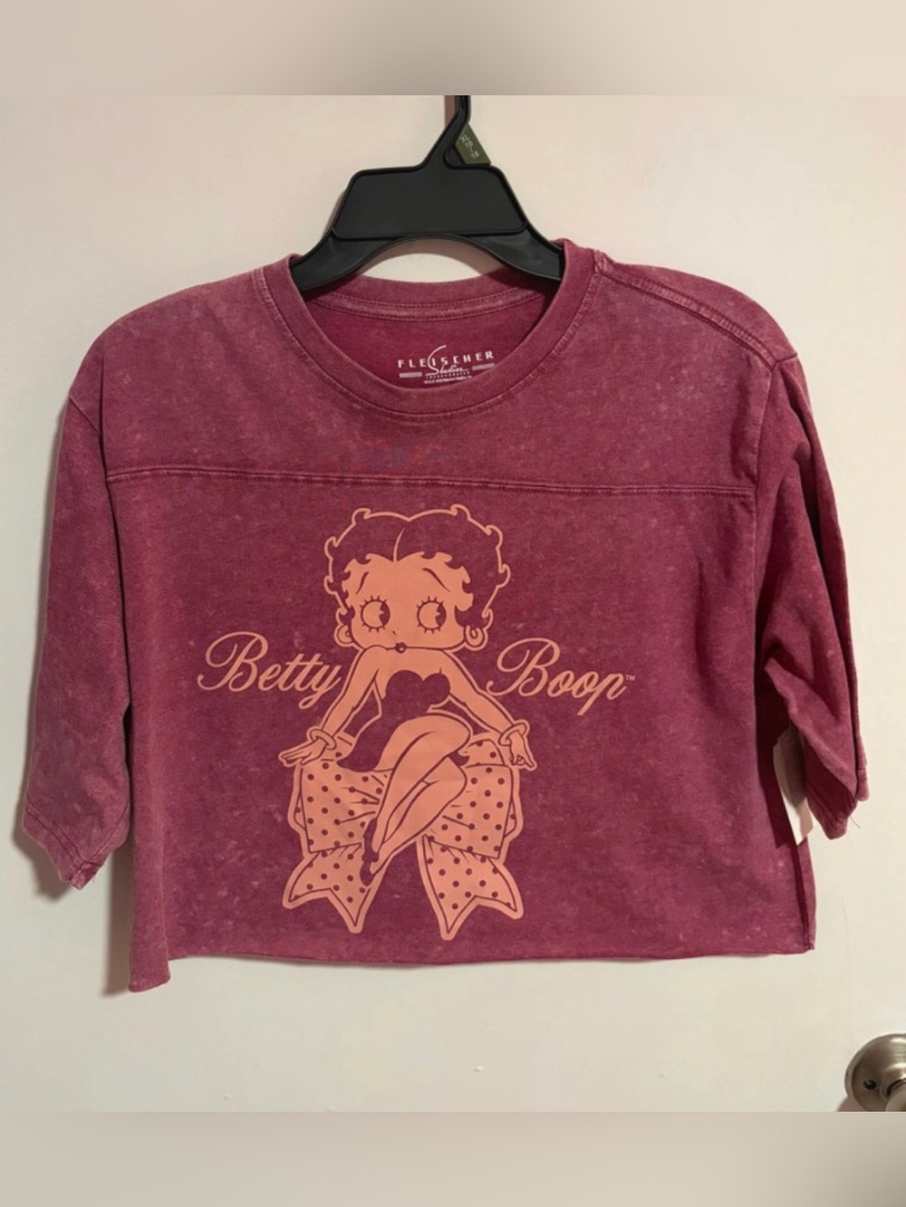 NWT Fleischer Studio Betty Boop Short Sleeve Crop Top
